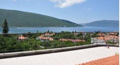 Apartments Blagojevic, private accommodation in city Kumbor, Montenegro